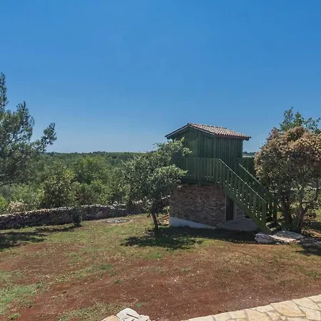 Holiday home Nina Vinela